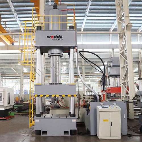 500噸玻璃鋼軟水罐底座成型液壓機(jī)