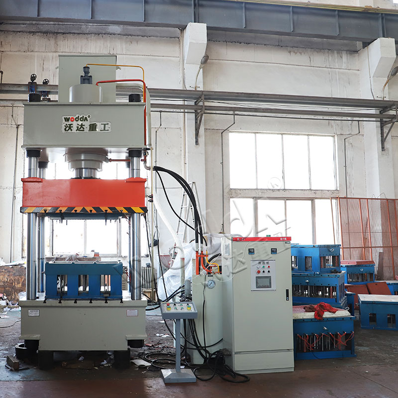 無機(jī)復(fù)合電纜溝蓋板生產(chǎn)設(shè)備 無機(jī)復(fù)合電纜溝蓋板生產(chǎn)設(shè)備