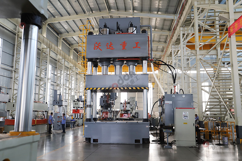 1500噸復(fù)合材料液壓機(jī)