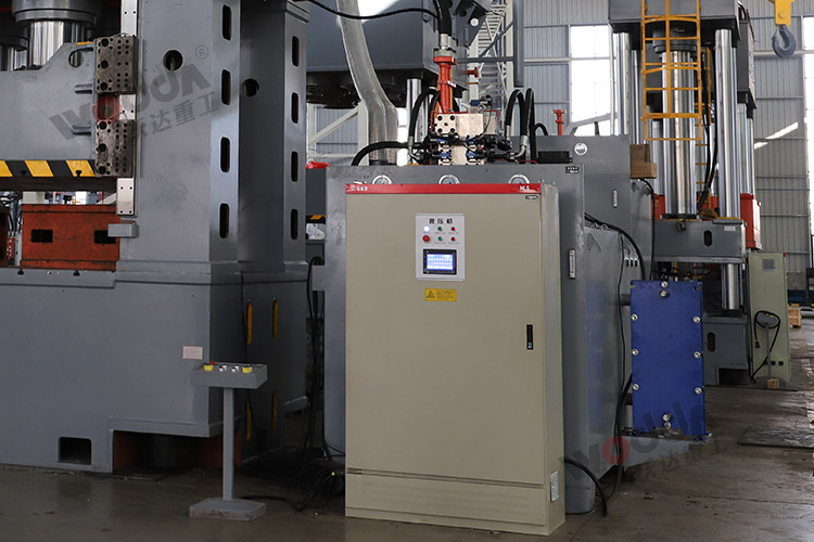 2000噸框架液壓機(jī)（移動(dòng)控制臺(tái)、電器柜）