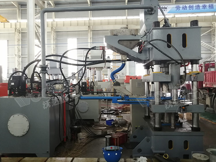 315噸粉末成型液壓機(jī) 315噸粉末成型液壓機(jī)