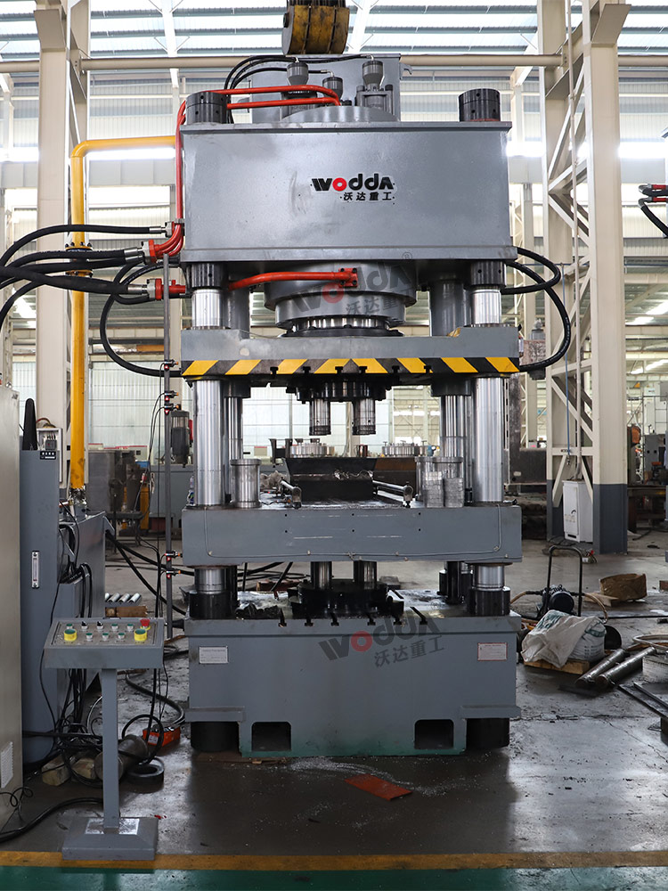 630噸鋁屑壓塊液壓機(jī) 630噸鋁屑壓塊液壓機(jī)