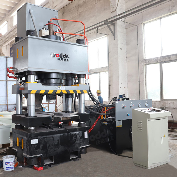 400噸四梁四柱液壓機(jī) 400噸四梁四柱液壓機(jī)