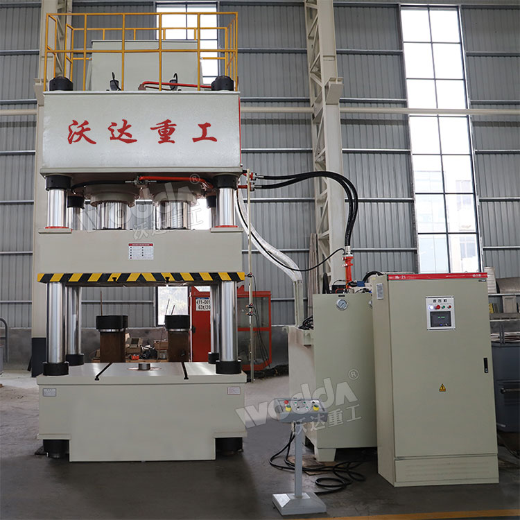 800噸四柱液壓機(jī) 800噸四柱液壓機(jī)