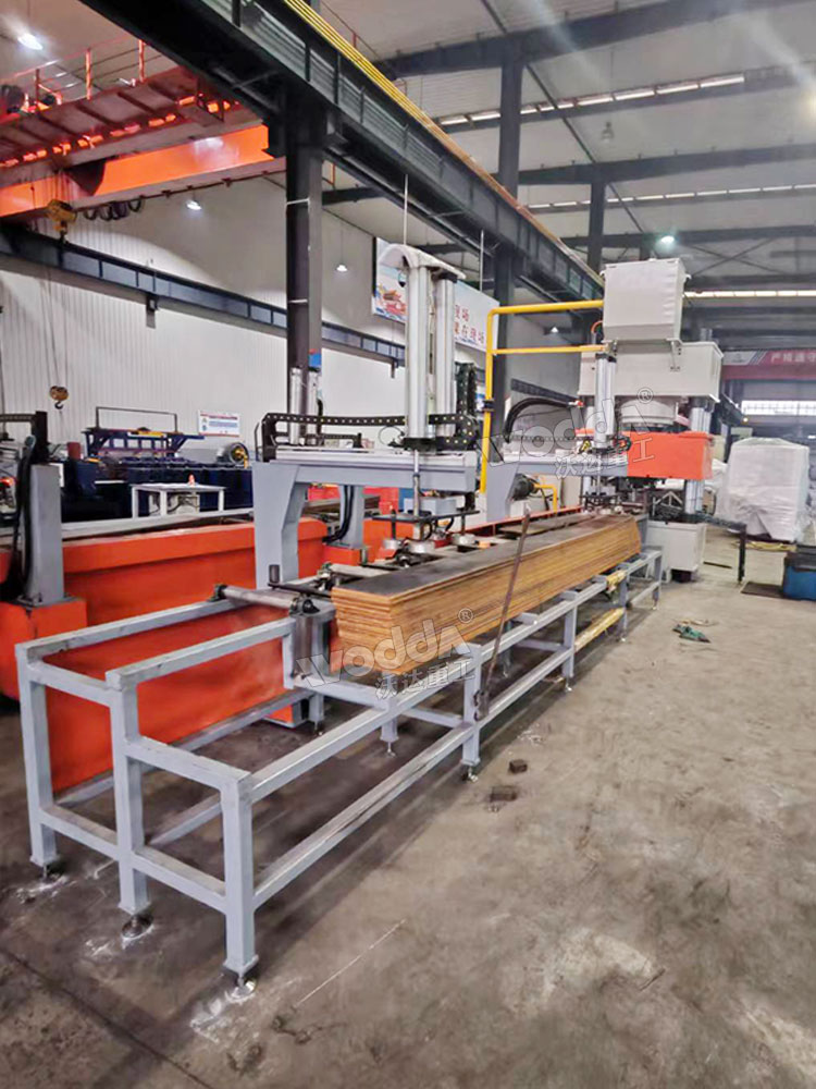 全自動錨桿托盤生產線現(xiàn)場