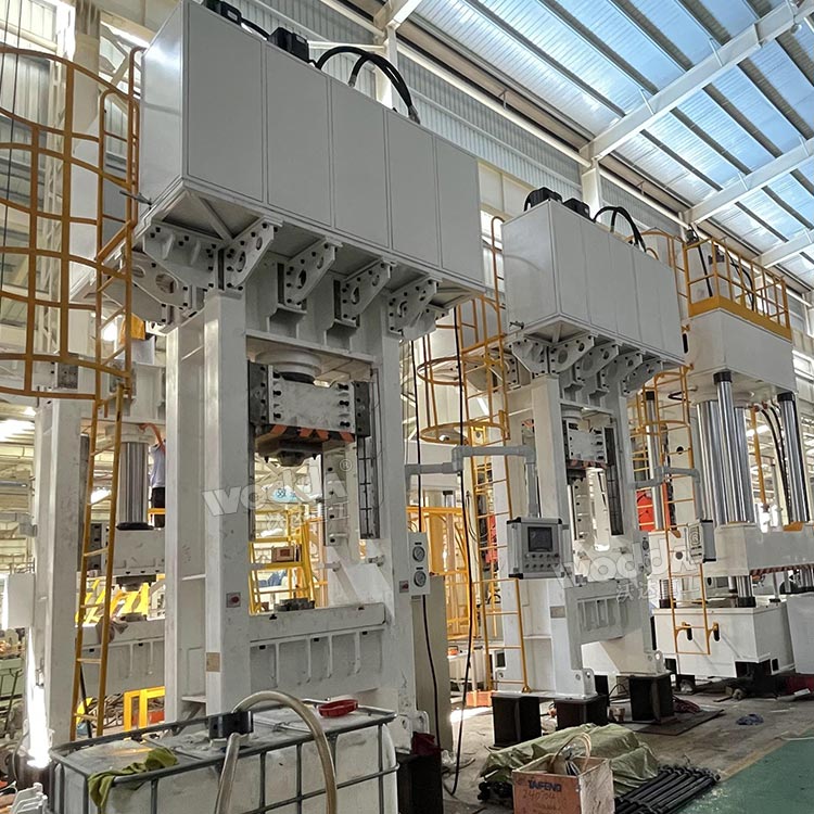 200噸框架式油壓機(jī) 200噸框架式油壓機(jī)