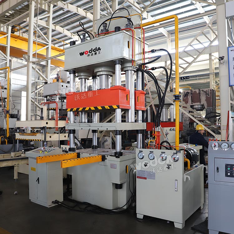 200噸雙動(dòng)薄板拉伸液壓機(jī) 200噸雙動(dòng)薄板拉伸液壓機(jī)