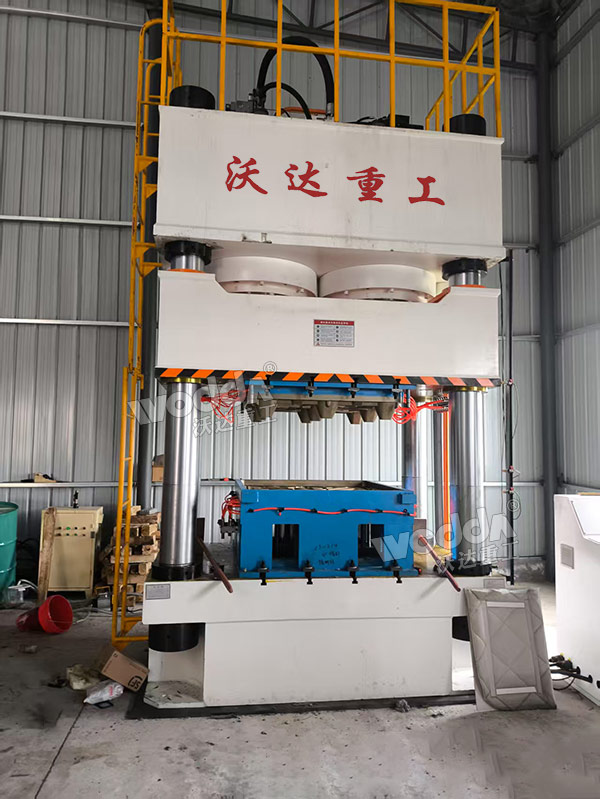 1600噸塑料托盤成型液壓機 1600噸塑料托盤成型液壓機