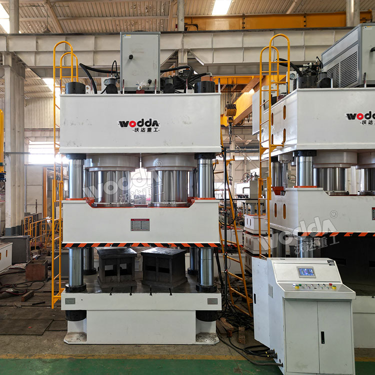 1600噸木屑托盤(pán)液壓機(jī)