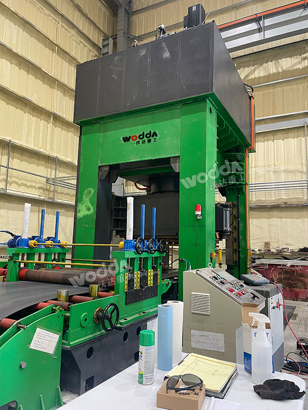 1000噸框架式液壓機現場試機