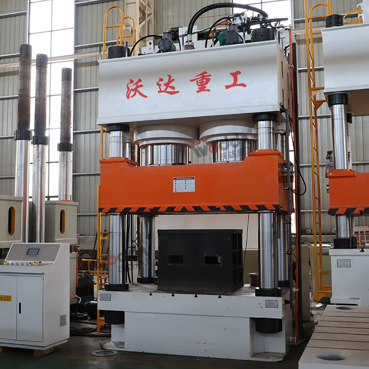 1600噸四柱液壓機(jī)