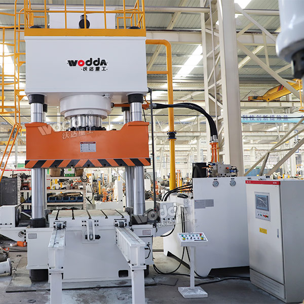 1000噸四柱油壓機(jī)