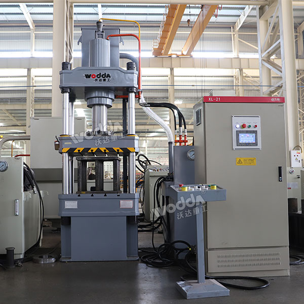 100噸伺服四柱液壓機