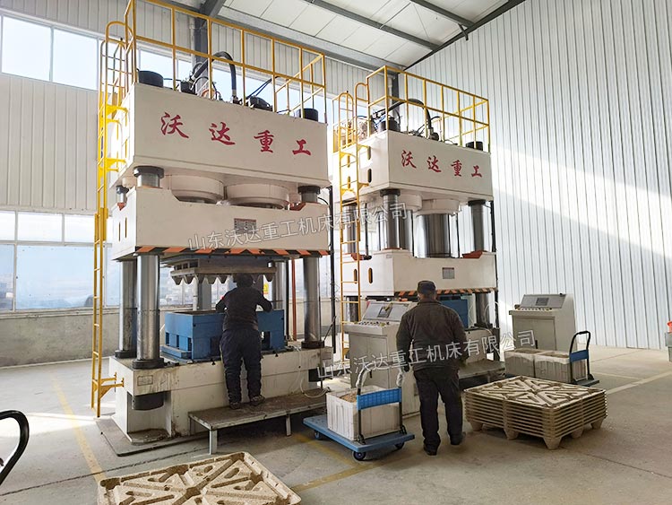 木屑托盤(pán)液壓機(jī)