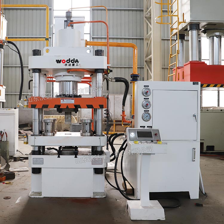 200噸粉末成型液壓機.jpg 200噸粉末成型液壓機.jpg