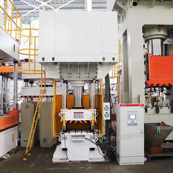 200噸壓鑄件切邊液壓機(jī) 200噸壓鑄件切邊液壓機(jī)