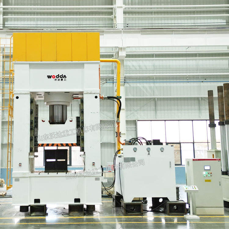 框架式液壓機(jī) 框架式液壓機(jī)