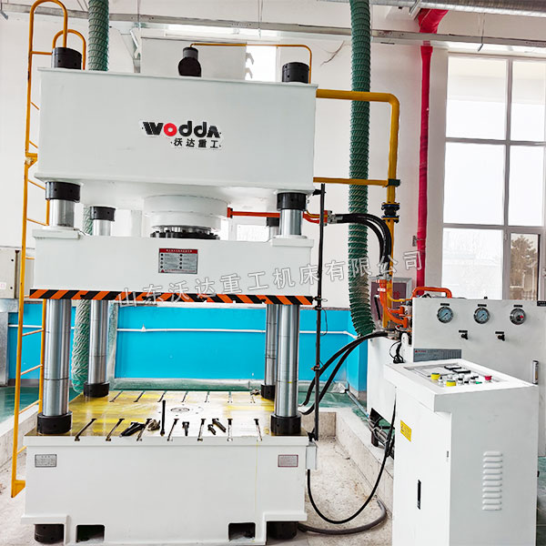 315噸玻璃鋼電表箱液壓機(jī) 315噸玻璃鋼電表箱液壓機(jī)